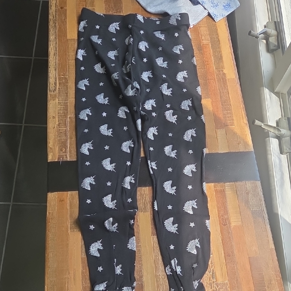 GAP Black and White Heart Print Leggings